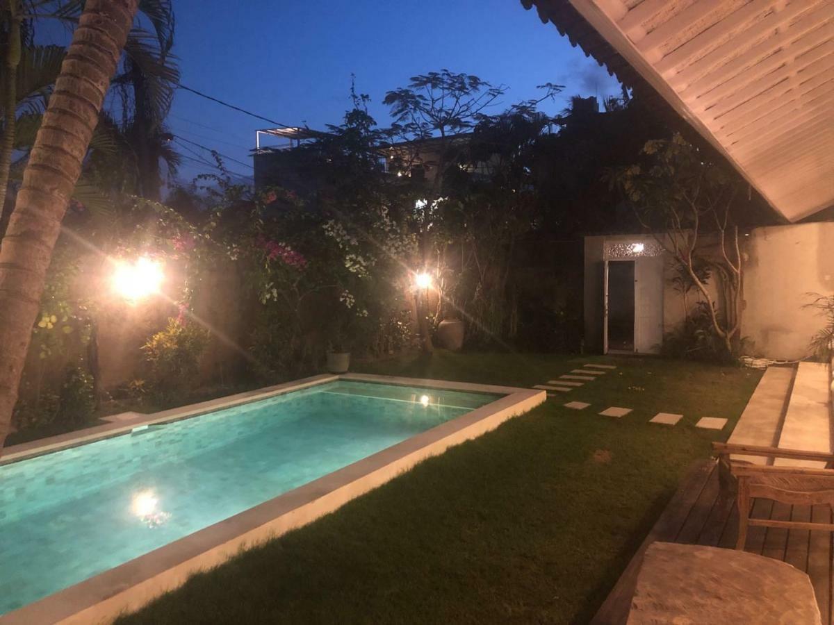 Villa Jalun Seminyak Exterior foto